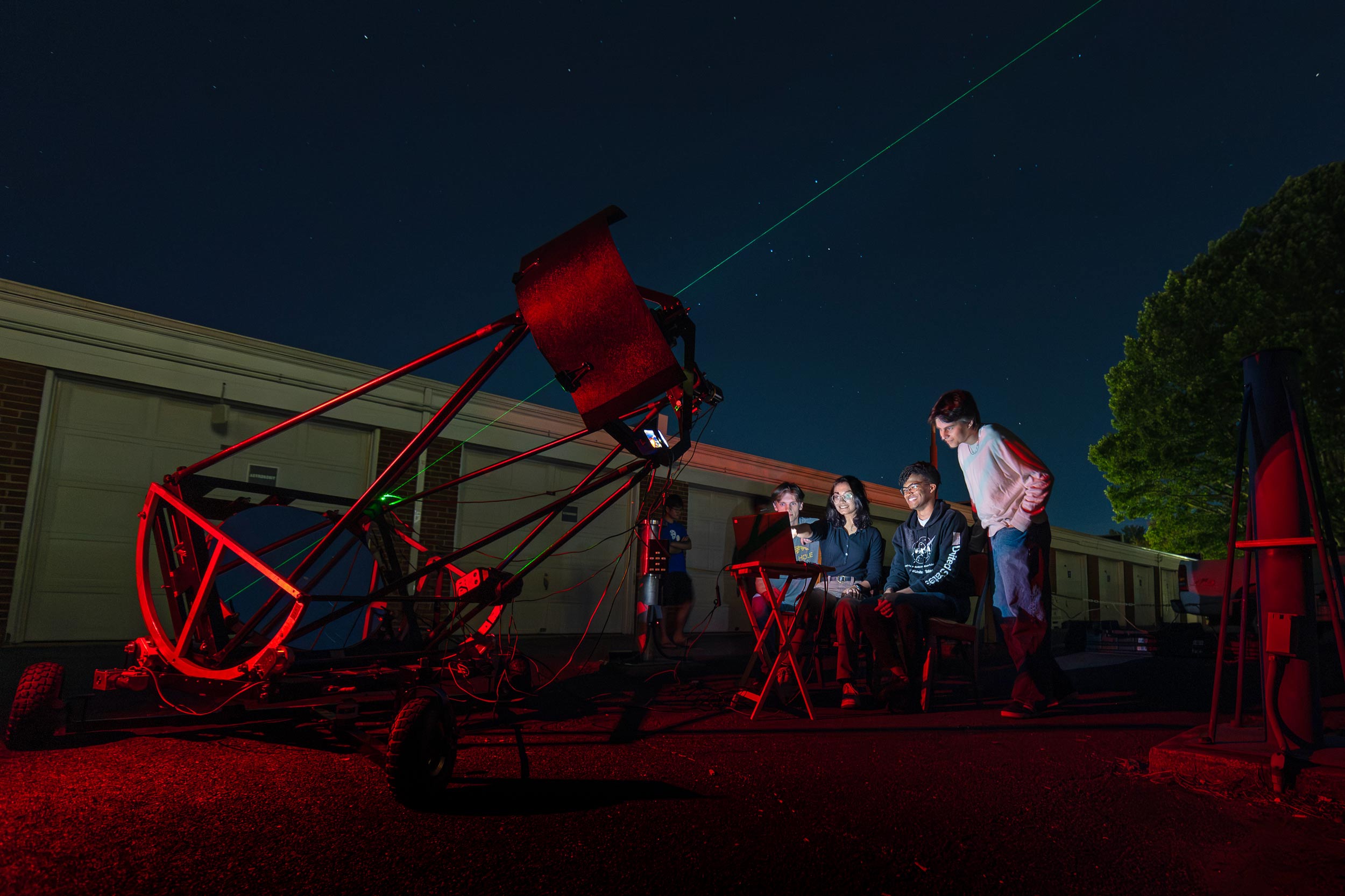 Preview image for Astronomy students travel the world to peer deep into space
